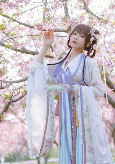 黑帮大佬和我的365日第一部