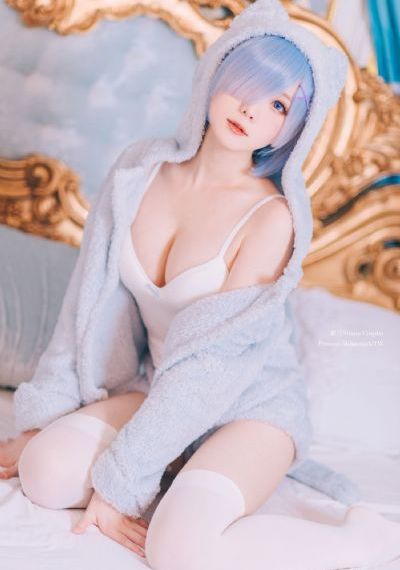 扒开双腿猛进入jk校花免费观看