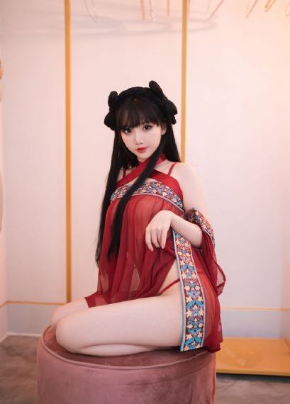 宝贝胸罩脱了让我揉你的胸电影